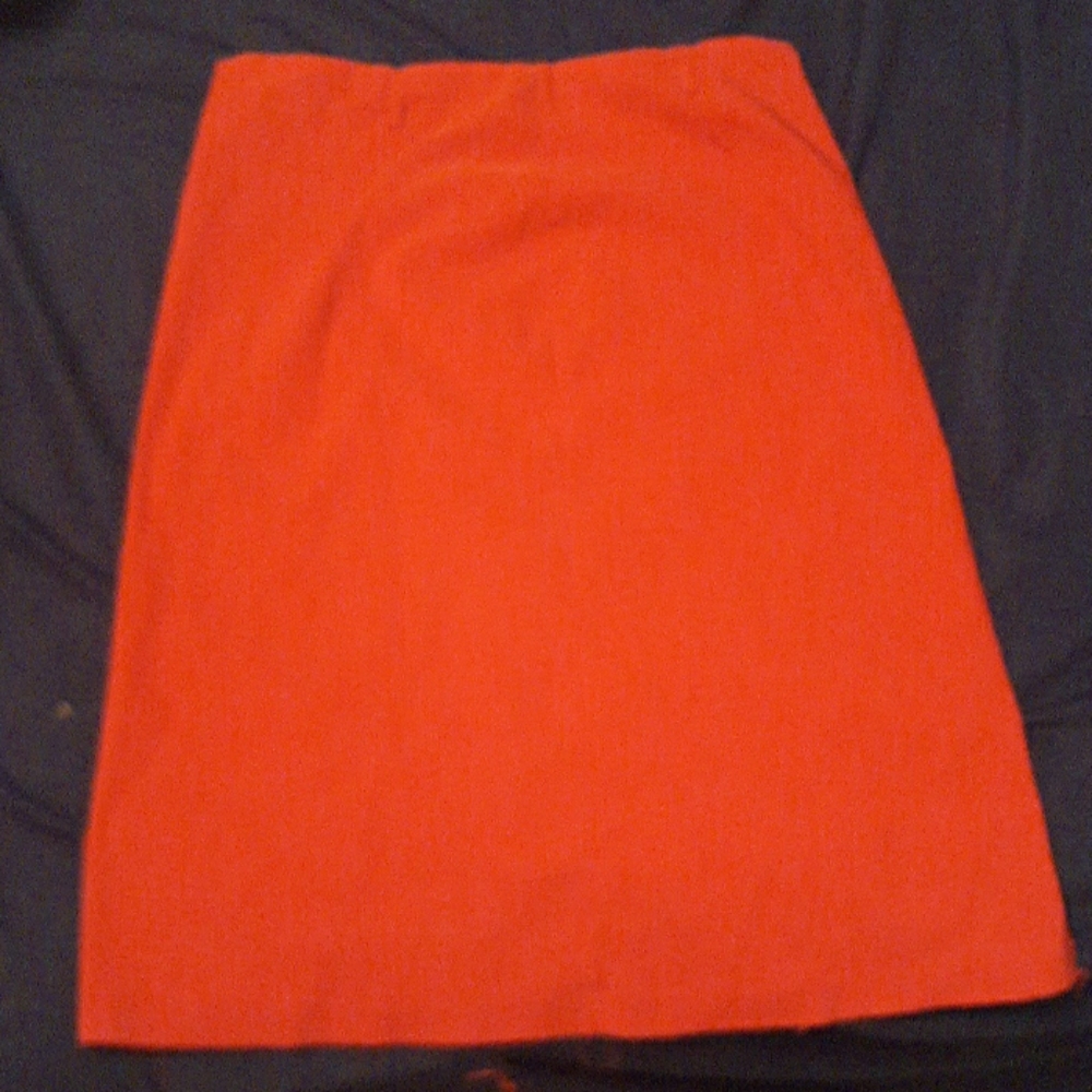 High waist red skirt